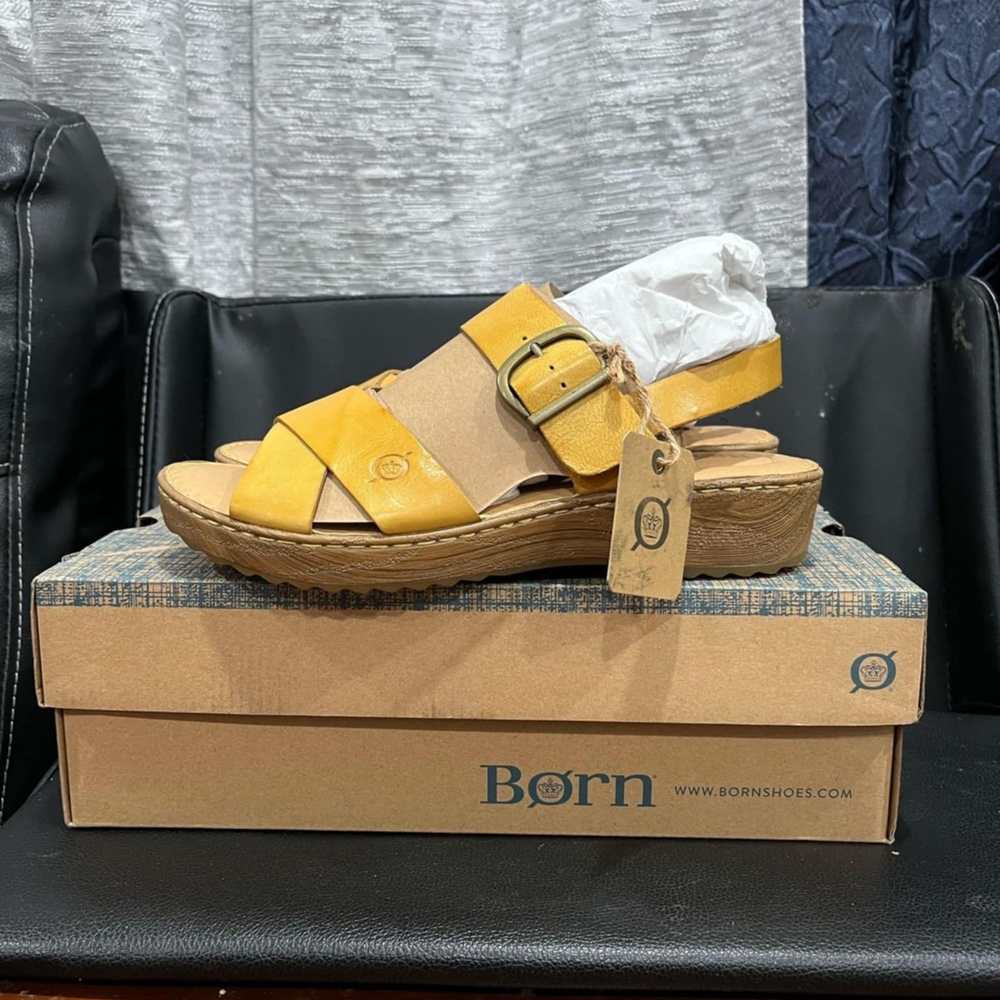 Born Women's Yellow Sandals